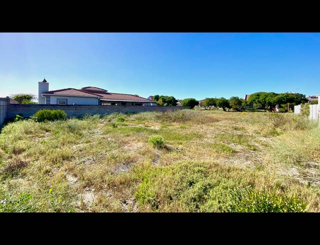 681M² VACANT LAND FOR SALE IN PORT OWEN